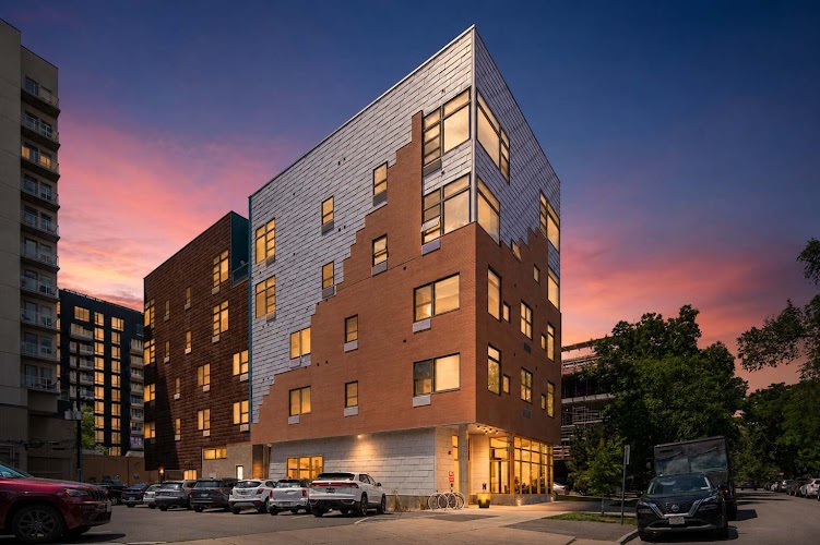 Hotels near Cherry Creek