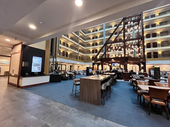 Claim Bar & Restaurant
