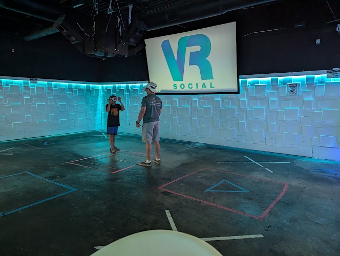 Virtual Reality Social photo 2