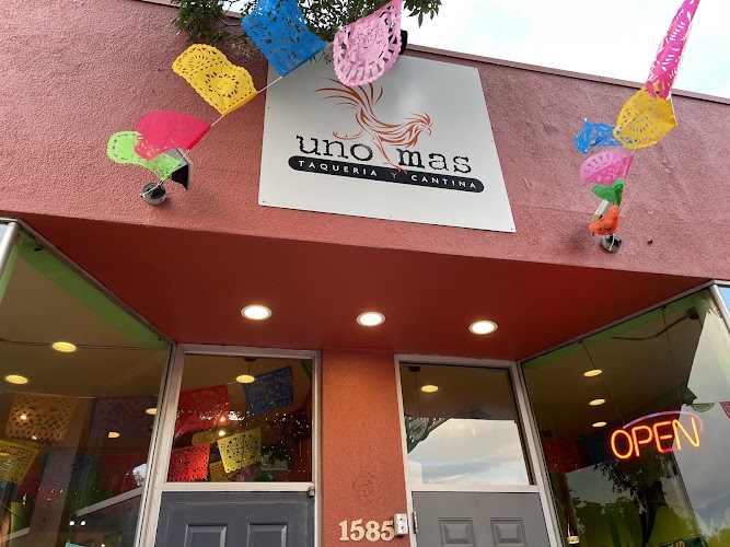 Uno Mas Taqueria y Cantina