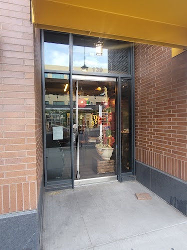 Insee Noodle House