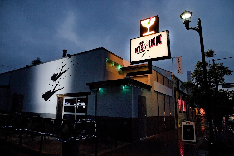 Dive Inn photo 1