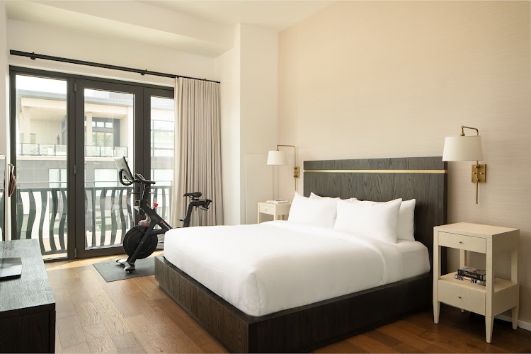 Halcyon, a hotel in Cherry Creek, Denver photo 2