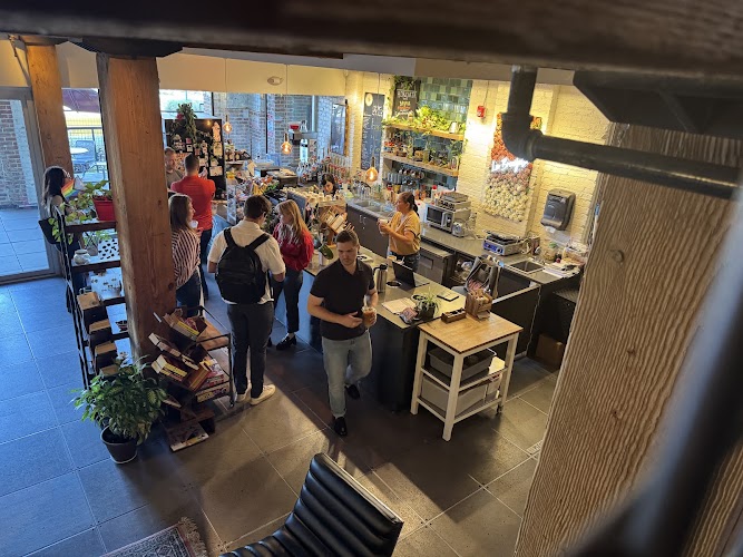 La Brewjula Café