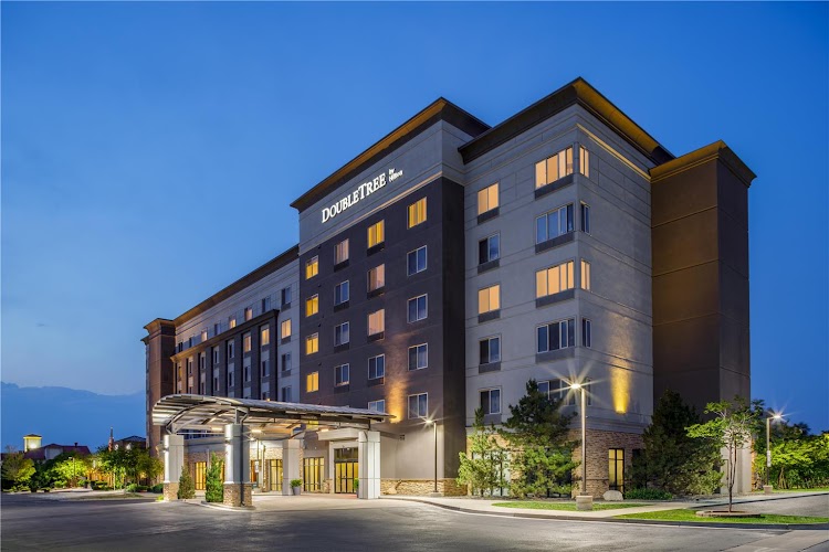 DoubleTree by Hilton Denver International Airport photo 1