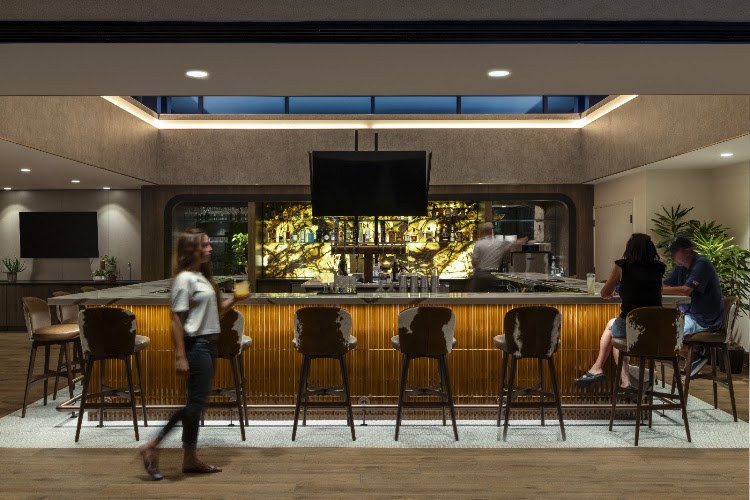 The Tavern at Seasons