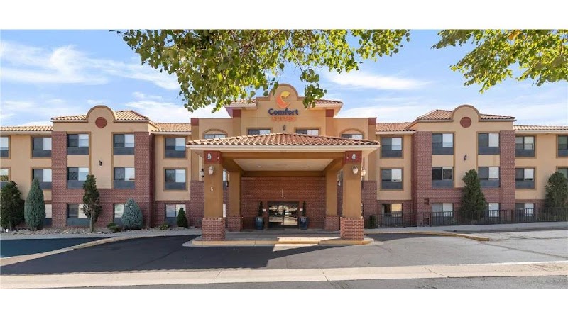 Comfort Suites Lakewood - Denver photo 1