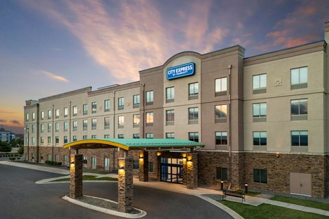 City Express by Marriott Denver Airport photo 1